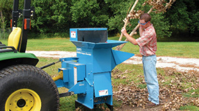 Shredder wood chipper